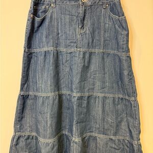 Cato Tiered Women’s Denim Skirt Size 14